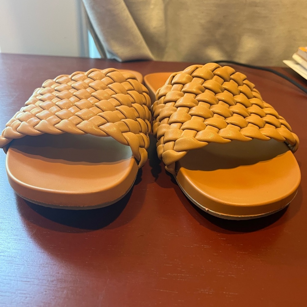 Tan slides Size 10